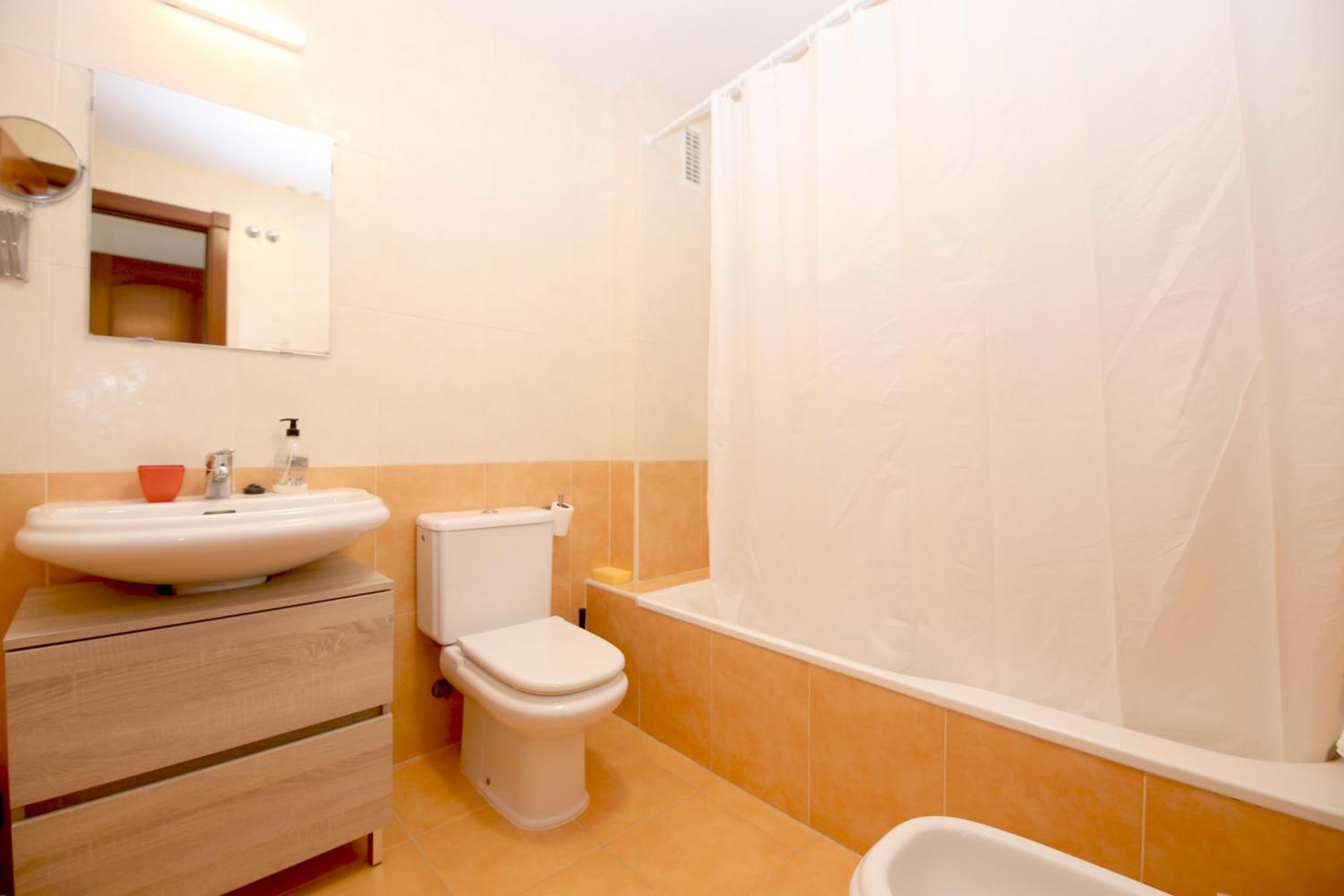 Estepona Town Apartment Carmen Exterior photo